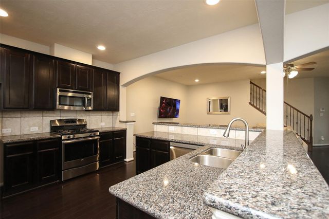 8517 Sunset Loch Drive, Spring, TX 77379