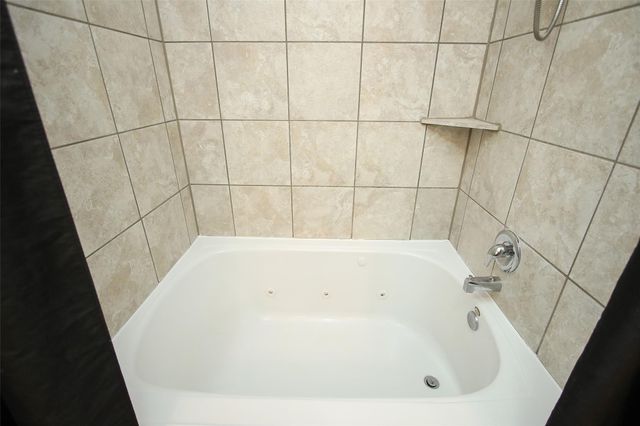 8517 Sunset Loch Drive, Spring, TX 77379