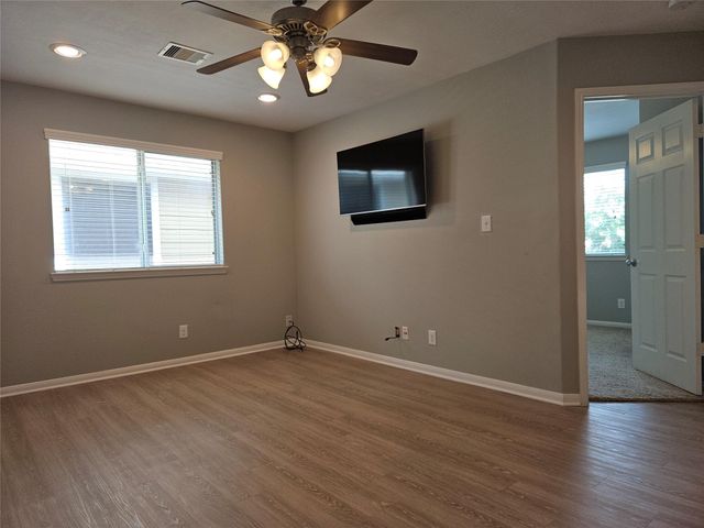 8517 Sunset Loch Drive, Spring, TX 77379