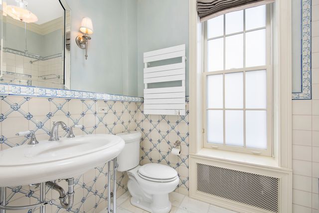 1425 N State Parkway, Chicago, IL 60610