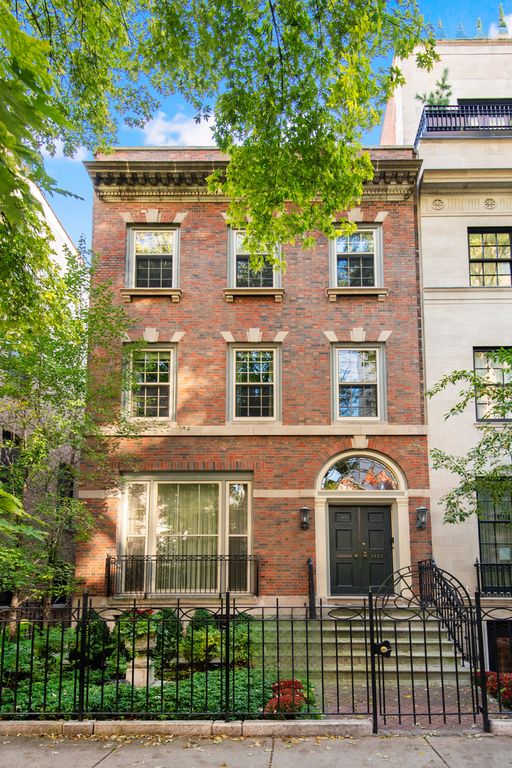 1425 N State Parkway, Chicago, IL 60610