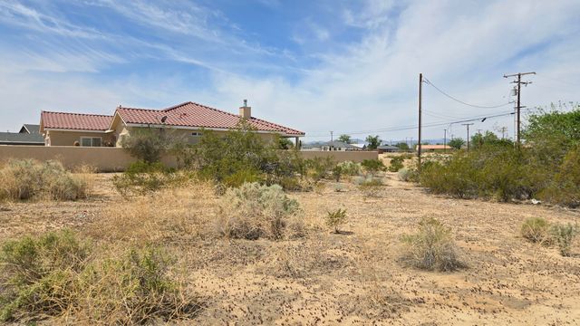 Calhoun Drive, California City, CA 93505