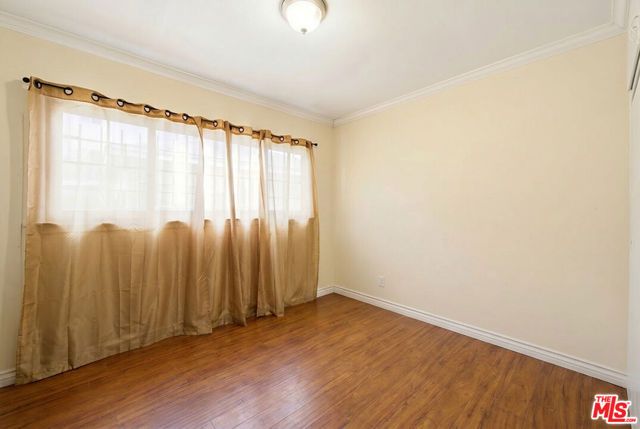 10025 S Western Avenue, Los Angeles, CA 90047