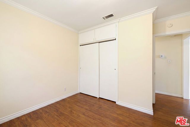 10025 S Western Avenue, Los Angeles, CA 90047