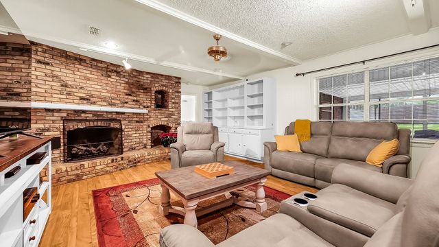 1601 Yarborough Drive, Sherman, TX 75092