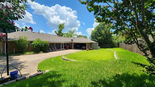 1601 Yarborough Drive, Sherman, TX 75092
