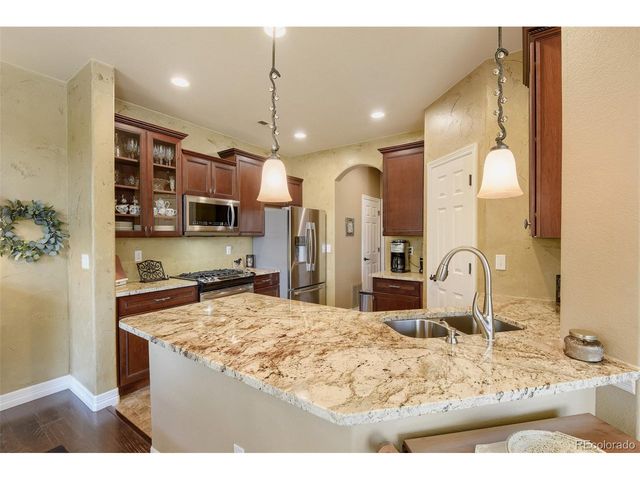 10122 Bluffmont Ln, Lone Tree, CO 80124
