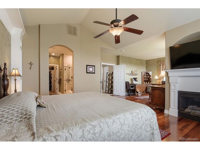10122 Bluffmont Ln, Lone Tree, CO 80124