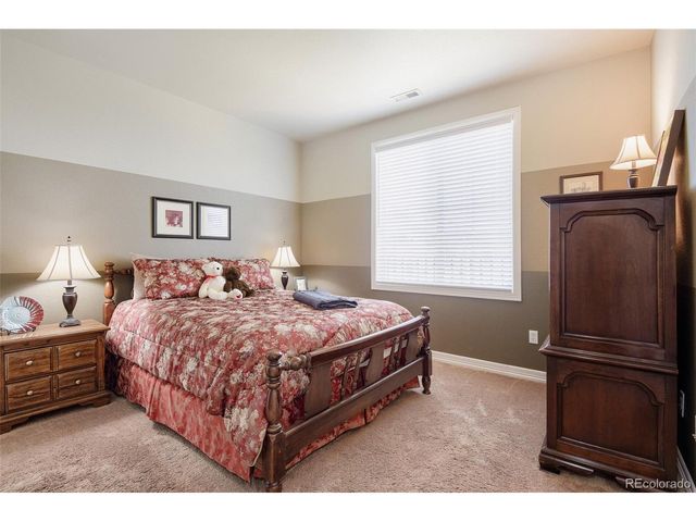 10122 Bluffmont Ln, Lone Tree, CO 80124