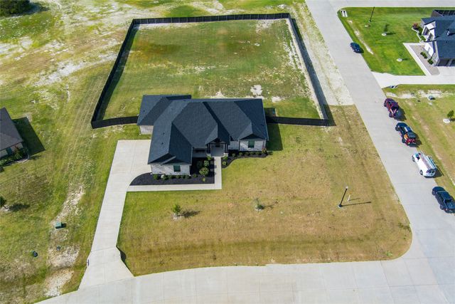 41 Reid Court, Waxahachie, TX 75167