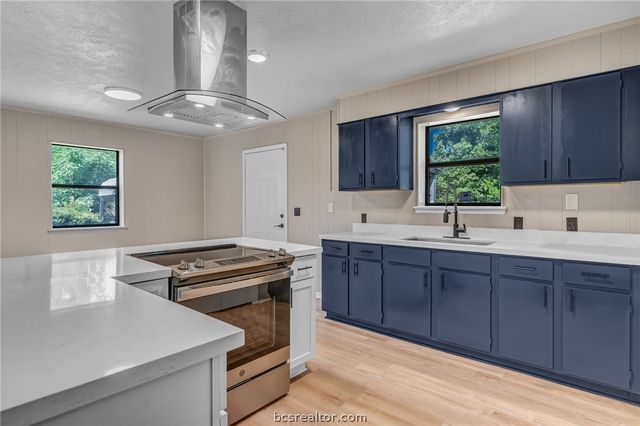 104 North Oneal Street, Caldwell, TX 77836