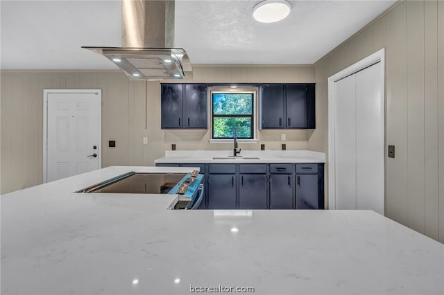 104 North Oneal Street, Caldwell, TX 77836