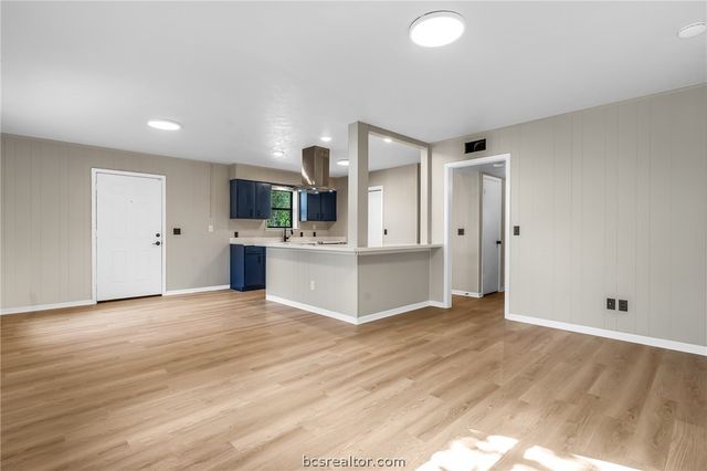 104 North Oneal Street, Caldwell, TX 77836