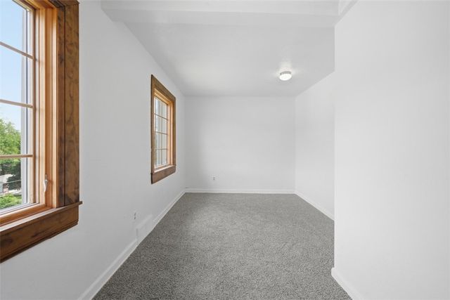 148 Sunrise Dr, Pleasant Hills, PA 15236