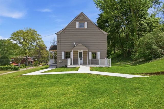 148 Sunrise Dr, Pleasant Hills, PA 15236
