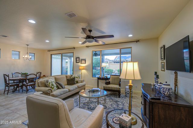 7184 W Noble Prairie Way, Florence, AZ 85132