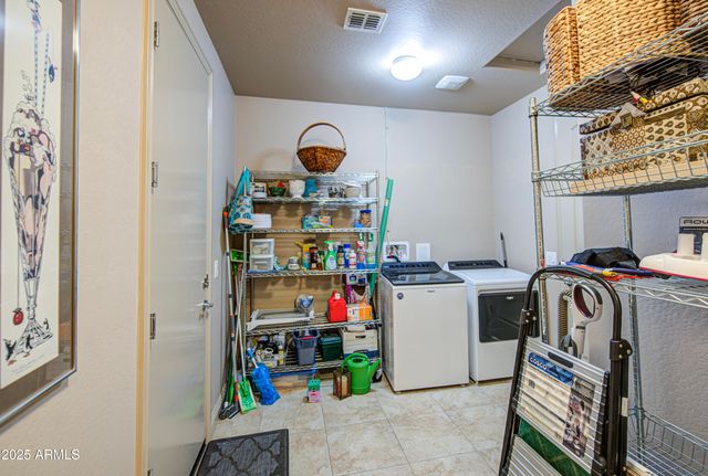 7184 W Noble Prairie Way, Florence, AZ 85132