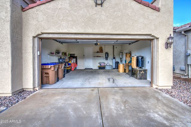 7184 W Noble Prairie Way, Florence, AZ 85132