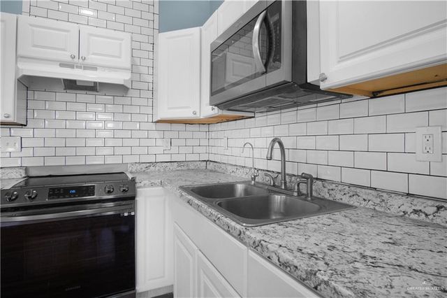708 N Illinois Avenue, Weslaco, TX 78596
