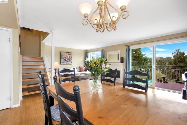 25047 Oakridge court, Hayward, CA 94541