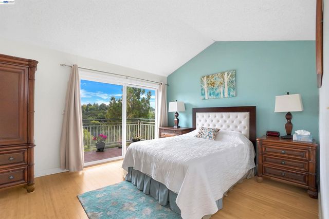 25047 Oakridge court, Hayward, CA 94541