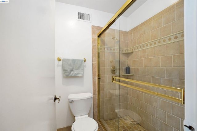 25047 Oakridge court, Hayward, CA 94541
