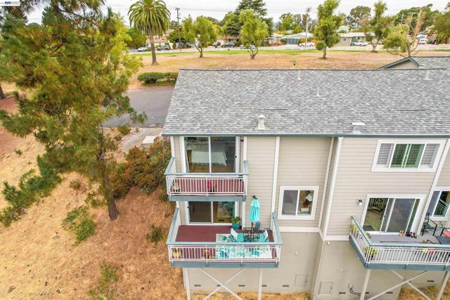 25047 Oakridge court, Hayward, CA 94541