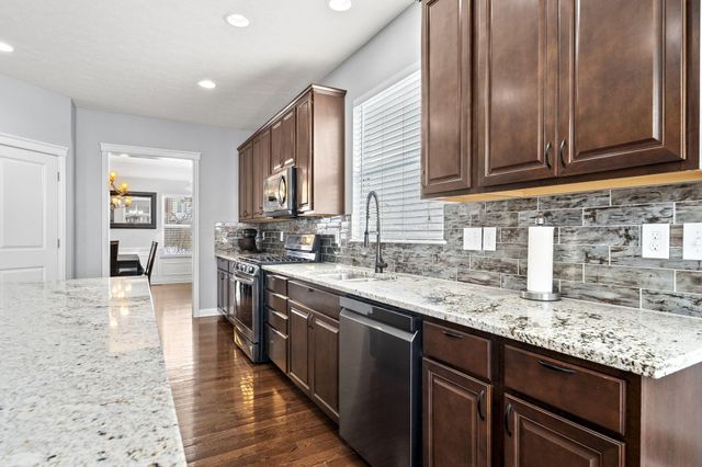 1435 Fairway Drive, Grove City, OH 43123