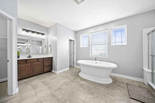 1435 Fairway Drive, Grove City, OH 43123