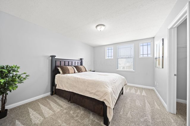 1435 Fairway Drive, Grove City, OH 43123