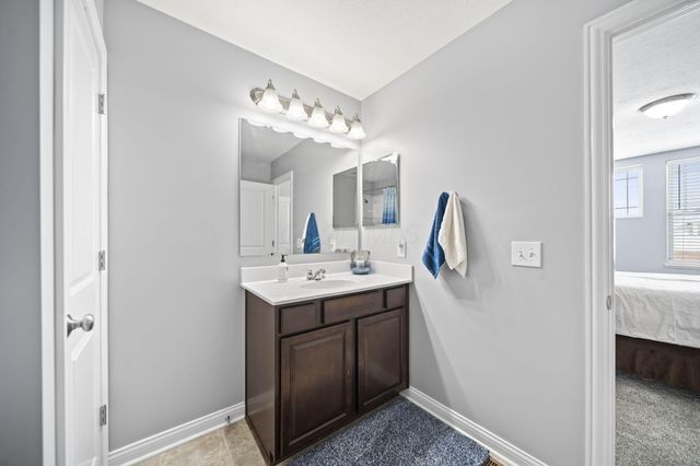 1435 Fairway Drive, Grove City, OH 43123