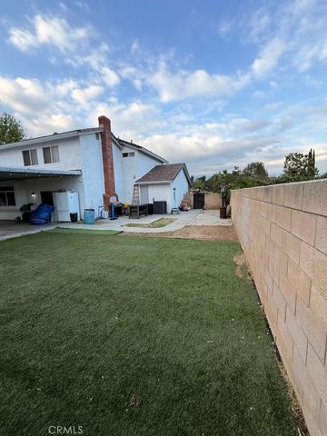 2606 N PALM Avenue, Rialto, CA 92377