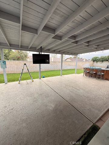 2606 N PALM Avenue, Rialto, CA 92377