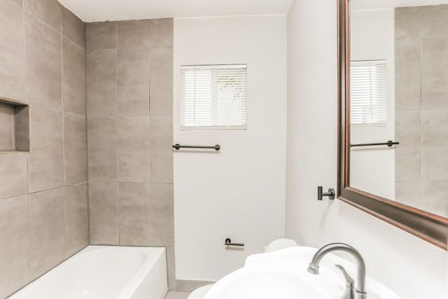 2628 S Marsalis Avenue, Dallas, TX 75216