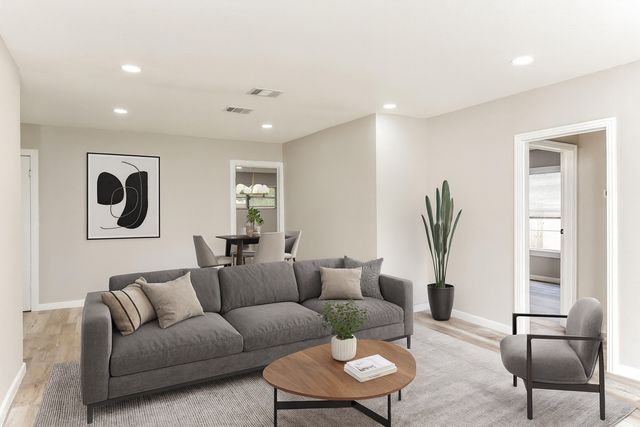 2628 S Marsalis Avenue, Dallas, TX 75216