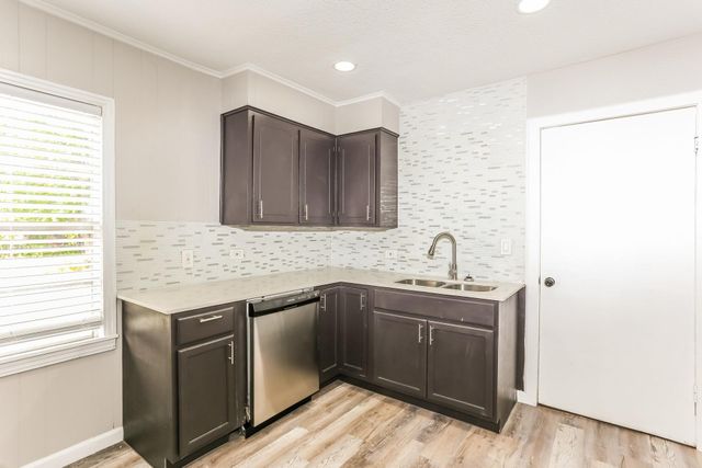 2628 S Marsalis Avenue, Dallas, TX 75216