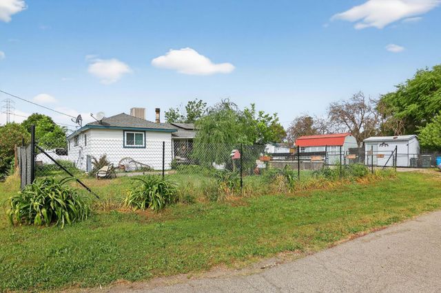 4014 George Ave, Olivehurst, CA 95961