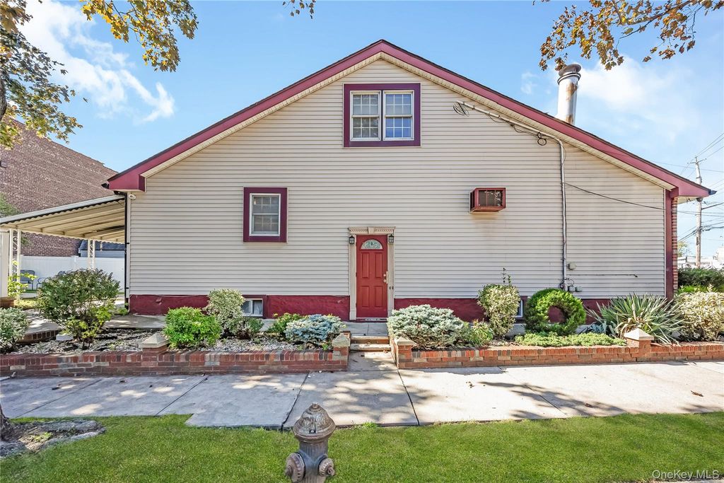 71-32 Caldwell Avenue, Maspeth, NY 11378 — photo 4