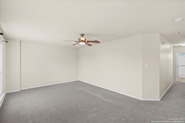 152 Falcon Crossing, Cibolo, TX 78108