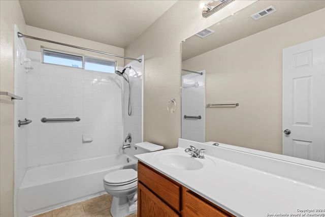 152 Falcon Crossing, Cibolo, TX 78108