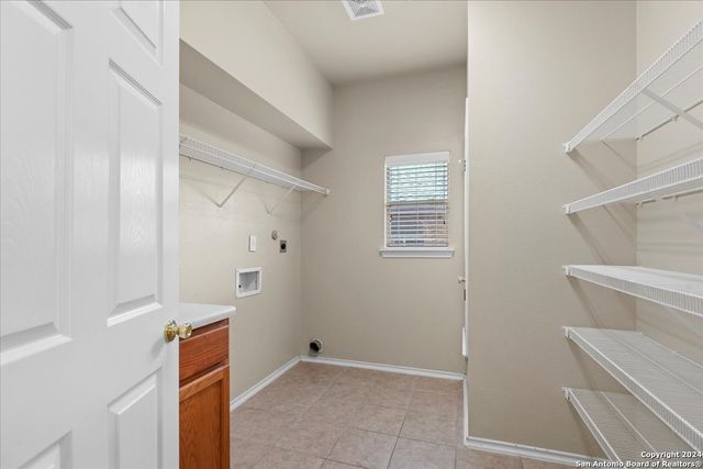 152 Falcon Crossing, Cibolo, TX 78108