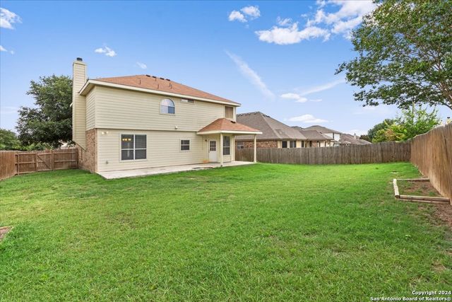 152 Falcon Crossing, Cibolo, TX 78108