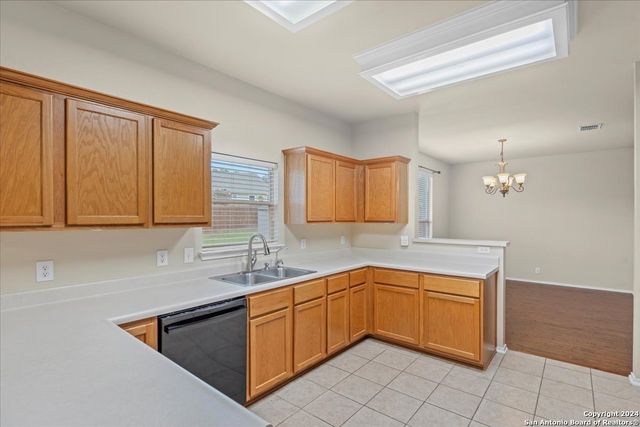 152 Falcon Crossing, Cibolo, TX 78108