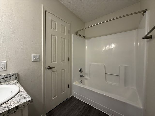 3424 W Harvard Street, Fayetteville, AR 72704
