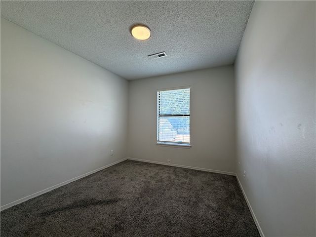 3424 W Harvard Street, Fayetteville, AR 72704
