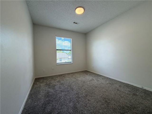3424 W Harvard Street, Fayetteville, AR 72704