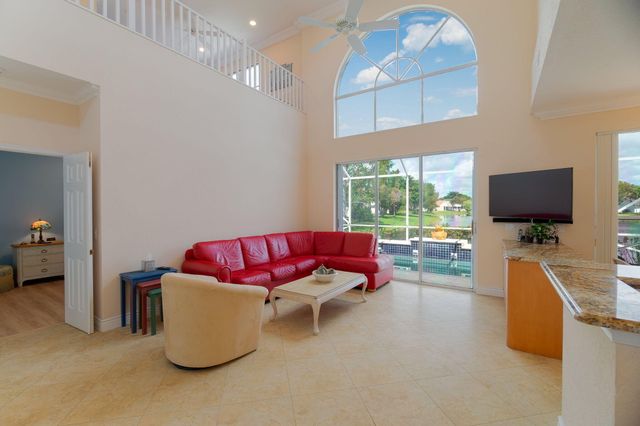 6005 Newport Village Way, Lake Worth, FL 33463