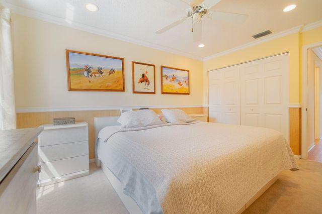 6005 Newport Village Way, Lake Worth, FL 33463