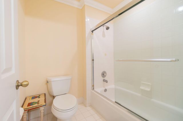 6005 Newport Village Way, Lake Worth, FL 33463