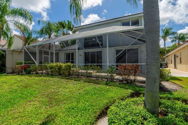 6005 Newport Village Way, Lake Worth, FL 33463